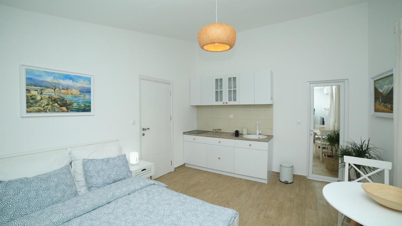 Plamenatz Studio Apartments 비르파자르 외부 사진
