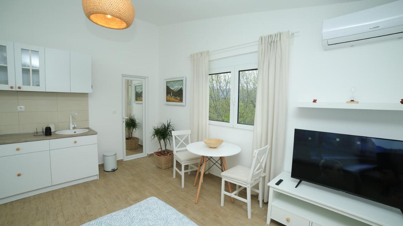 Plamenatz Studio Apartments 비르파자르 외부 사진